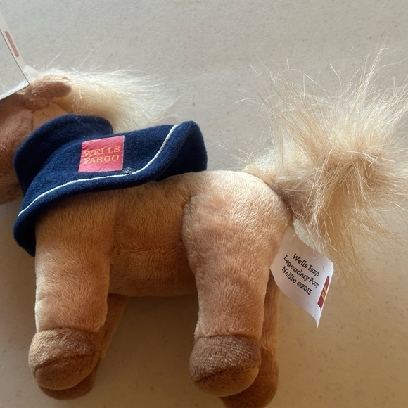 2015 Nellie Wells Fargo Plush Horse with Navy Blanket 6.5”w x 6”L - Picture 4 of 7